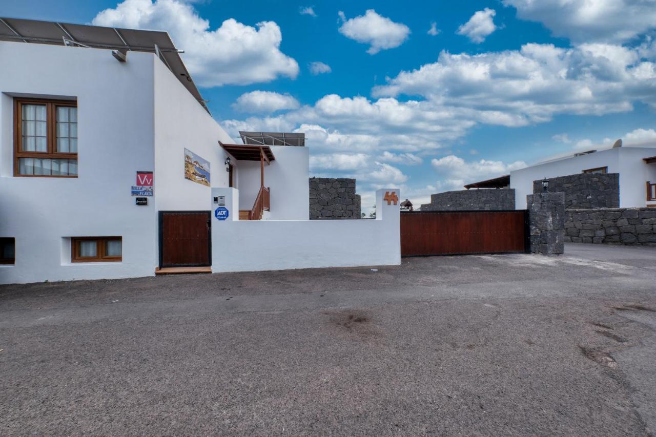 Villa Flavia-Private Pool, Jacuzzi, Sea Views Playa Blanca  Exterior photo