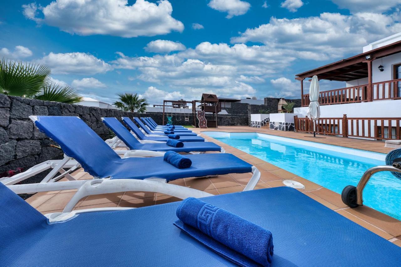 Villa Flavia-Private Pool, Jacuzzi, Sea Views Playa Blanca  Exterior photo