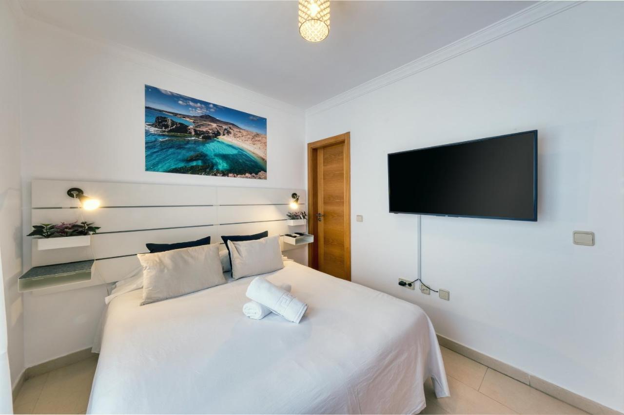 Villa Flavia-Private Pool, Jacuzzi, Sea Views Playa Blanca  Exterior photo